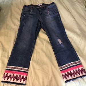 Crown and Ivy, jeans, ankle pink embroidery, 10